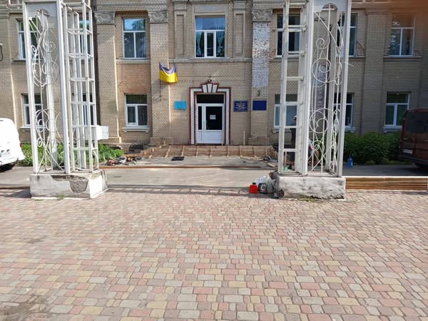 Пам’ятаєте, ми говорили, що нас підтримали у реалізації важливого для громади соціального проєкту? Так от — робота вже кипить!