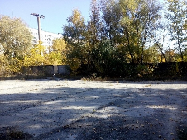 Нежитлова будівля